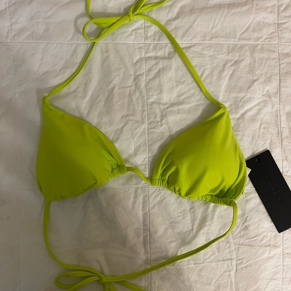NWT Gianni Bini Lime Green Triangle Bikini Top XS - Picture 2 of 4
